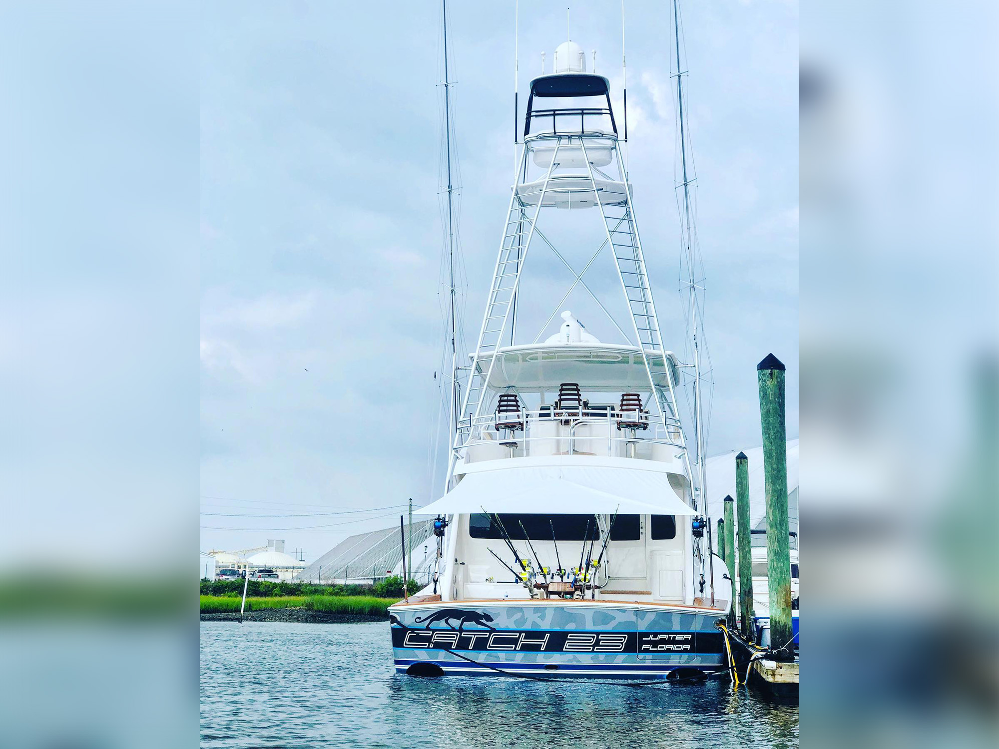 迈克尔·乔丹的球队在美国地方第三马林钓鱼比赛